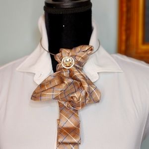 AMITE Necktie Escarpe